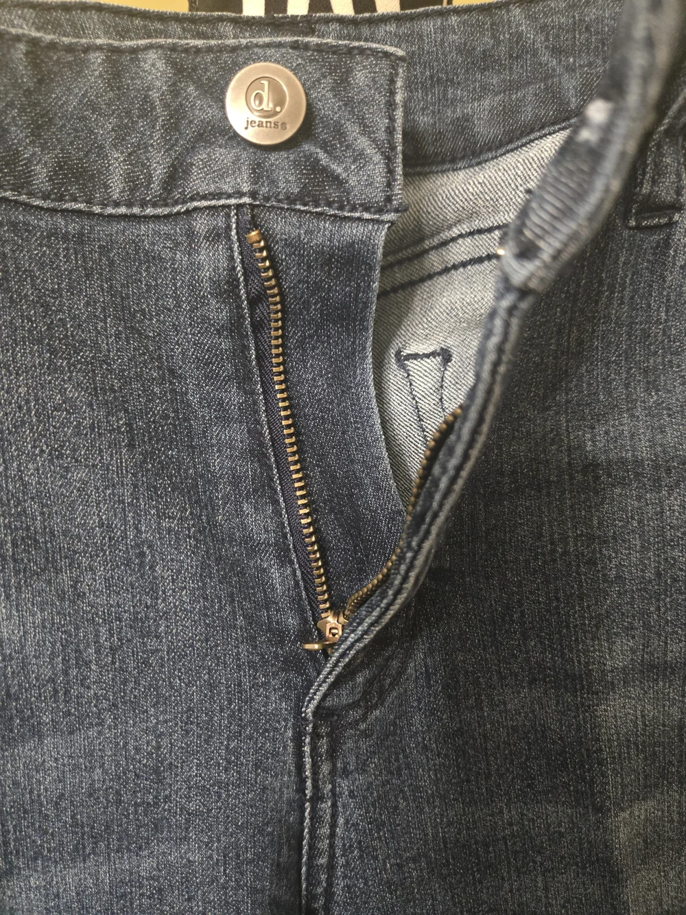 d. jeans Dark Blue Skinny Cropped Jeans with Pearl Accents
